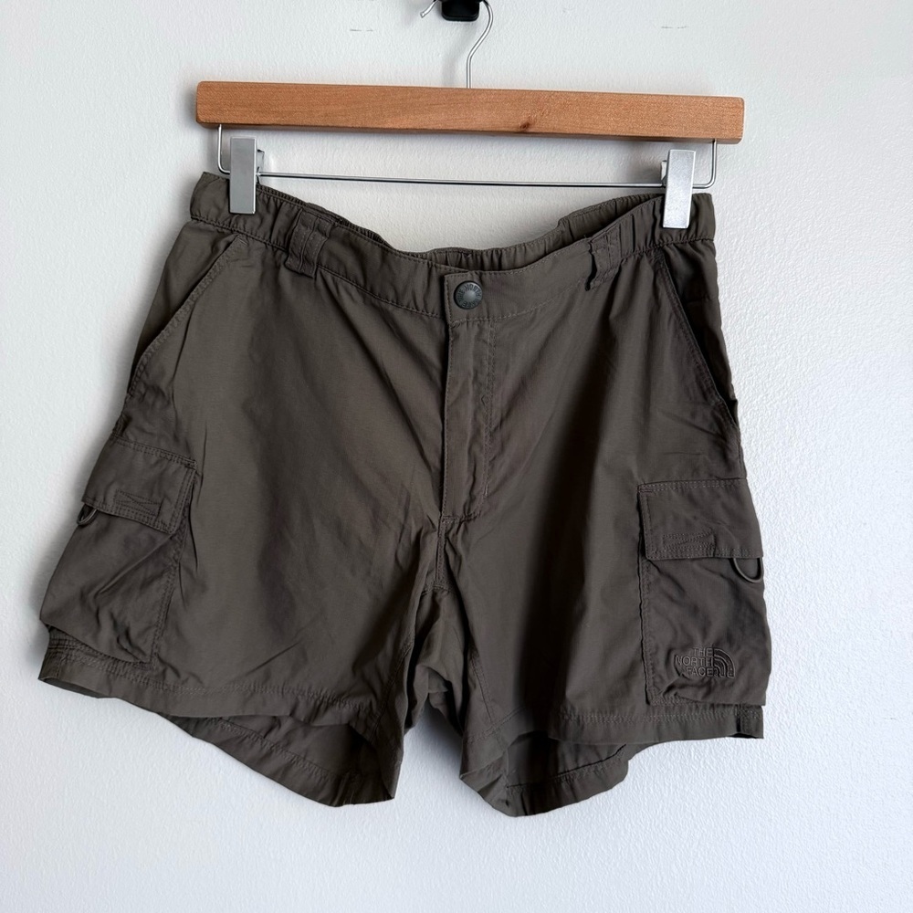 The North Face Women's Cargo Shorts - Brown